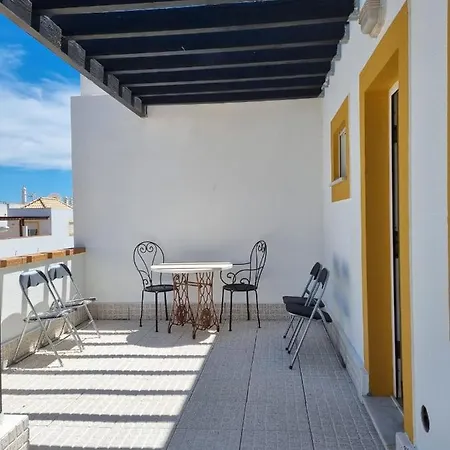 Duplex Em De * Tavira