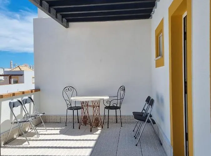 Duplex Em De * Tavira
